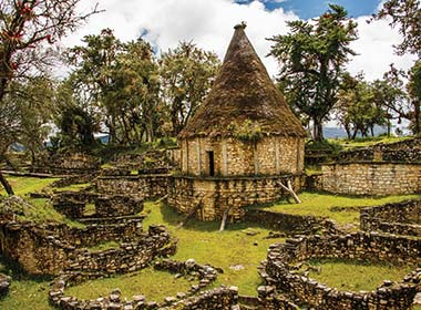 Archaeological_citadel_ruins_ancient civilisation_Kuelap_Peru_tour_Chachapoyas culture_Amazonas Peru