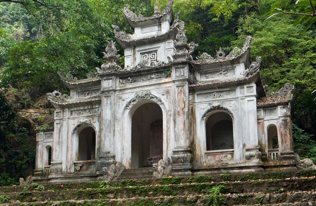 Explore the hidden temples of the Perfume Pagoda