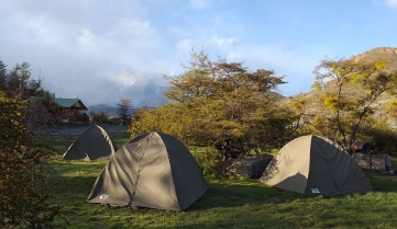 Camping at Lago Pehoe 